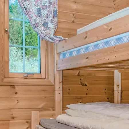 5 Bedroom Lovely In Holiday home